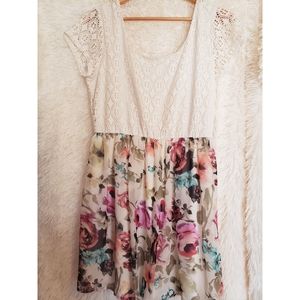 Lily Rose short sleeve floral dress